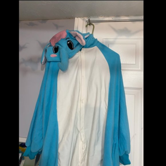 Size women's small elephant onesie/footie pajamas, loungewear, adult onesie - Picture 3 of 6